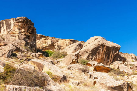 戈布斯坦岩石艺术文化景观图片