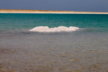 在死海死海盐石头