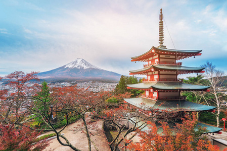 富士山，Chureito Pagoda 在秋天