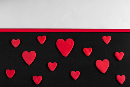 一种红色的心，在黑色的背景，副本空间模式