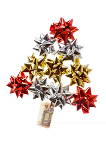 圣诞节树制成的礼物弓