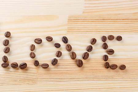 咖啡豆的题字爱上