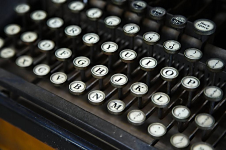 经典的老式打字机