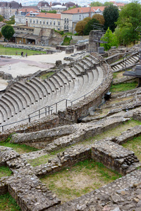 高角度视图的步骤圆形剧场，里昂法国