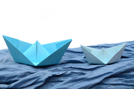蓝色的纸船，折纸船