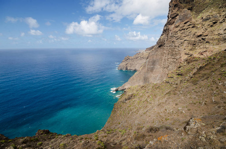 特内里费岛景观。在北特内里费岛，加那利群岛，西班牙的有利悬崖