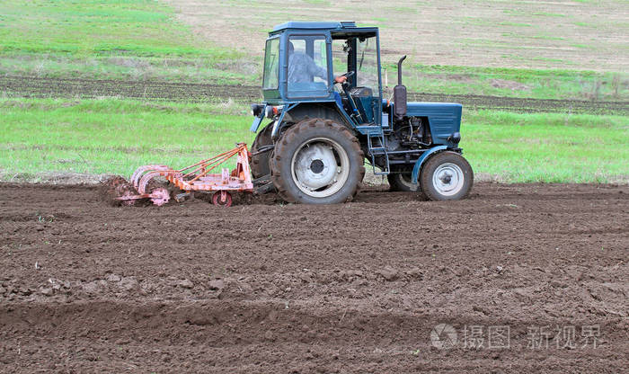 拖拉机用耕耙地紧固夏季节日