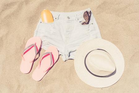 妇女的海滩或夏天的服装