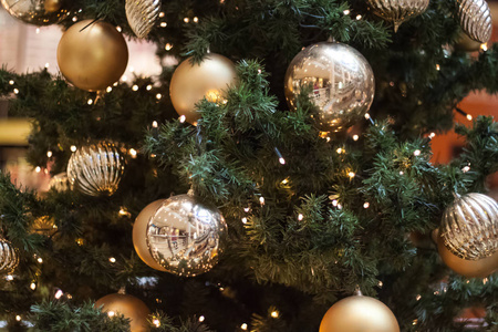 圣诞节装饰金球松树装饰