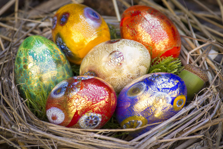 六多彩漆巢的复活节彩蛋
