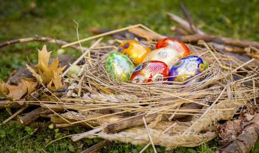 六多彩漆巢的复活节彩蛋