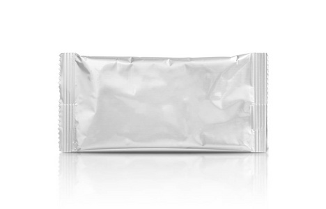 孤立在白色背景上的空白包装铝铝箔袋