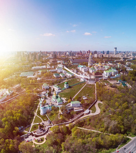 乌克兰基辅佩乔尔斯克修道院修道院的鸟瞰图