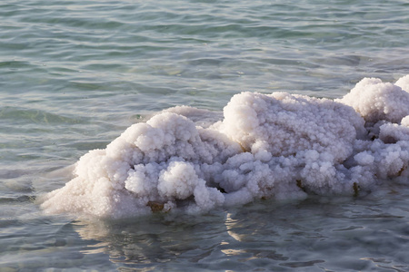 死海盐石