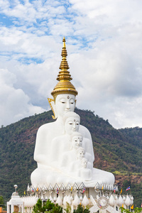 泰国法桑卡尤寺大佛。