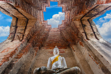 在旧寺，大城府历史的国家公园，泰国古代佛像