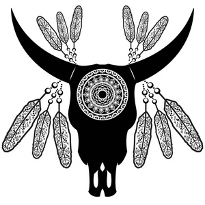野生动物头骨在黑色和白色的阿兹台克人风格羽毛，用手启发在白色背景上绘制艺术和美国原住民的人纹身和 manadala 装饰艺术