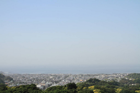 从山顶，在镰仓，日本神奈川县镰仓城市景观