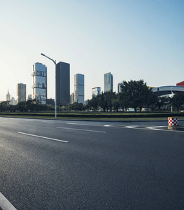 沥青路面的城市道路