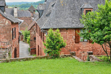 法国，风景如画的collonges la rouge村