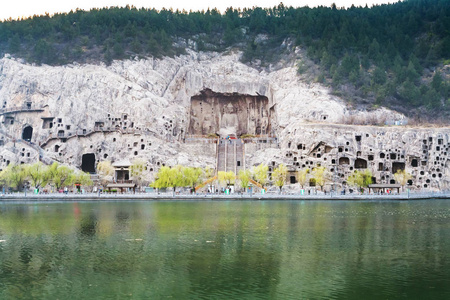 龙门寺佛像西山景观