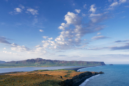 Dyrholaey 岬角   冰岛旅游景点