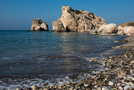 阿芙罗狄蒂的岩石海滩。佩特拉头 Romiou 塞浦路斯
