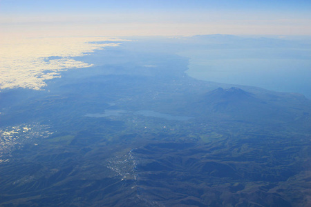 北海道，日本日本一架飞机从空中俯瞰