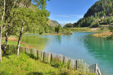 高山湖