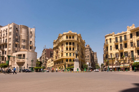 在市中心埃及著名 Talaat 哈布广场