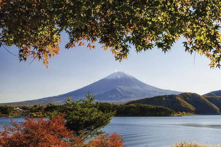 富士山在秋天