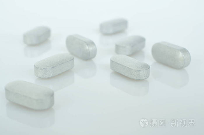 白色的医学片抗菌素药丸