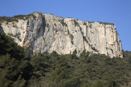 卢玛宏村外高的阿尔卑斯山，普罗旺斯，鲁伯隆公园