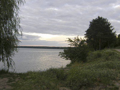 海湾的第聂伯河。基辅