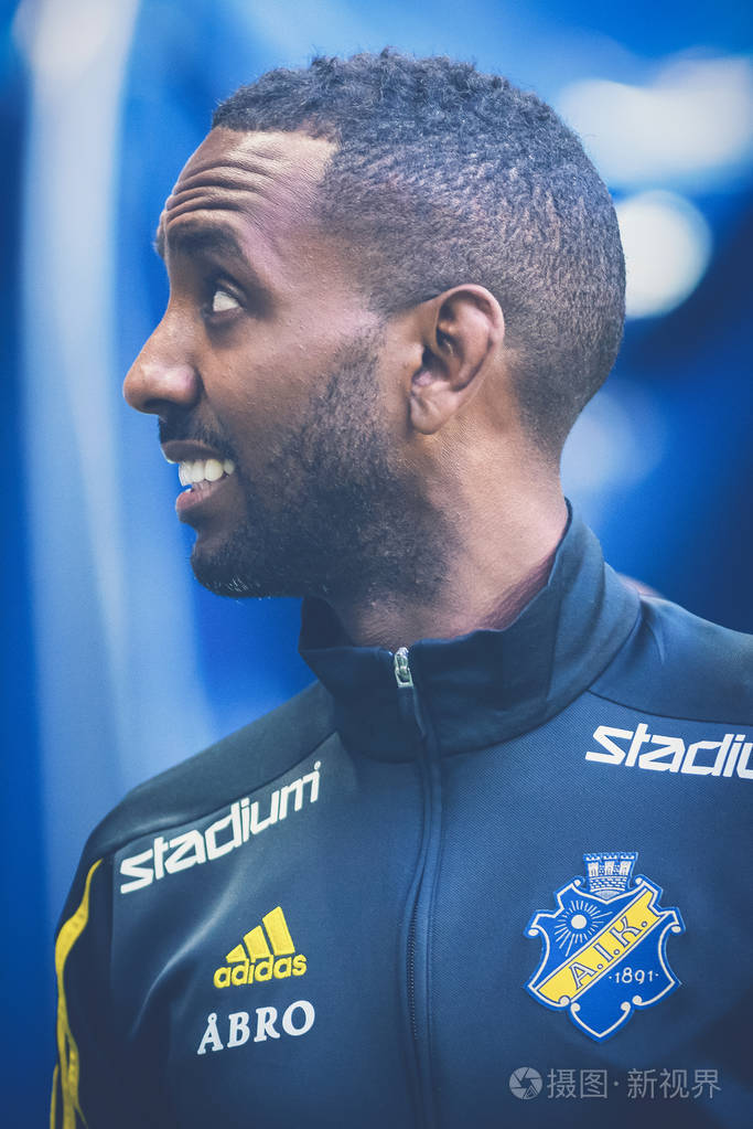 Henok Goitom (Aik) 在 Aik 和 Dif 在基地