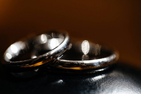 背景与结婚戒指