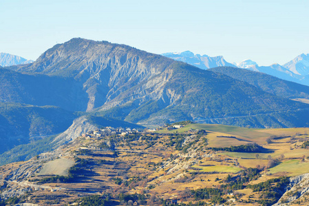 在法国阿尔卑斯山的小山村