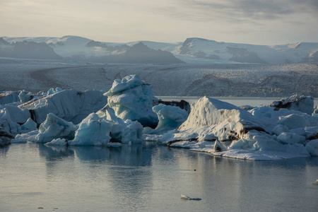 冰岛，Jokulsarlon 泻湖 冰岛冰川湖湾美丽冷景观图片