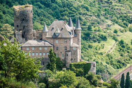 卡茨城堡在莱茵河谷