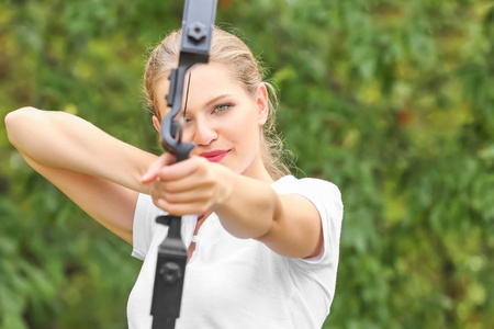 女子射箭