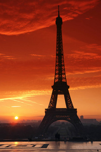 巴黎埃菲尔铁塔日落