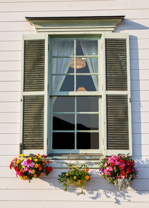 花盆木窗