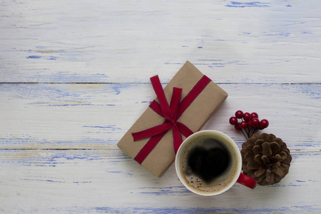 一杯咖啡, 有一颗心, 一个肿块, 一荚, 一份礼物被捆绑
