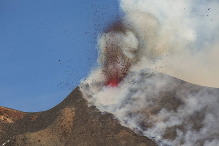 西西里岛的埃特纳火山火山喷发