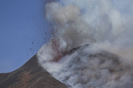 西西里岛的埃特纳火山火山喷发