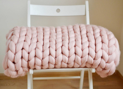 巨型粉红格子羊毛针织