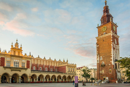 波兰克拉科夫的市政厅和广场