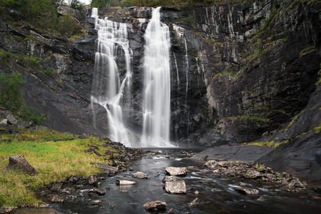 Skjervsfossen 瀑布在挪威