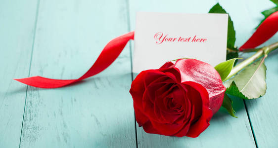 红玫瑰与情人节贺卡