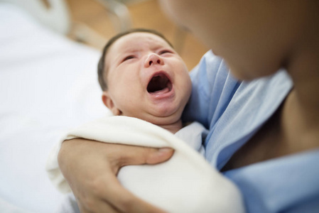 一个新生婴儿原始照片集